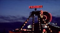 979722490-frisbee-attraction-foraine-tour-de-manege-balancer-fete-de-la-biere
