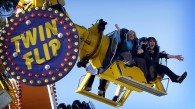 356943-twin-flip     