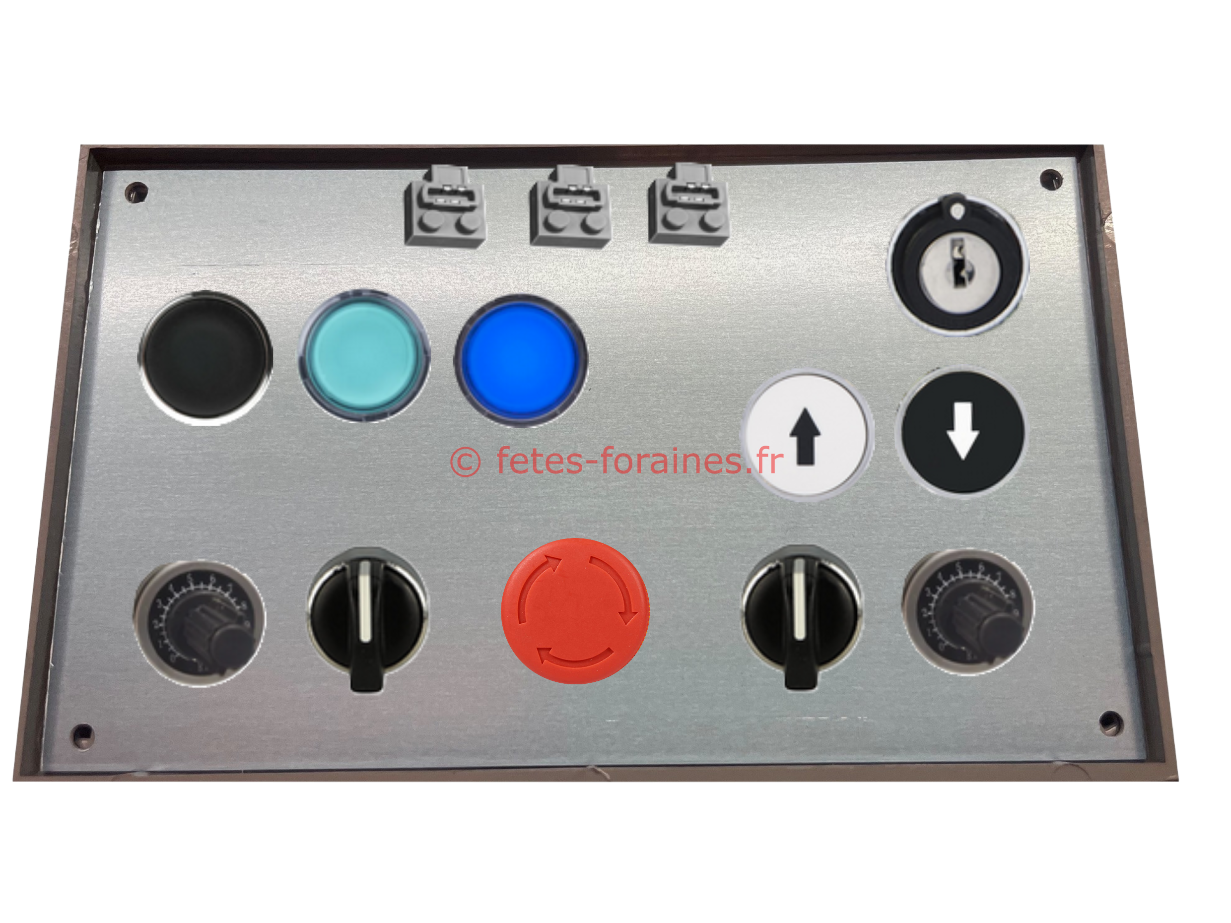 Pupitre de commandes pour 3 moteurs